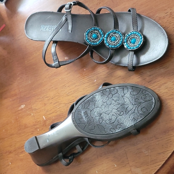 Kenneth Cole Reaction Turquoise Beaded Strappy Sandals - Picture 2 of 3